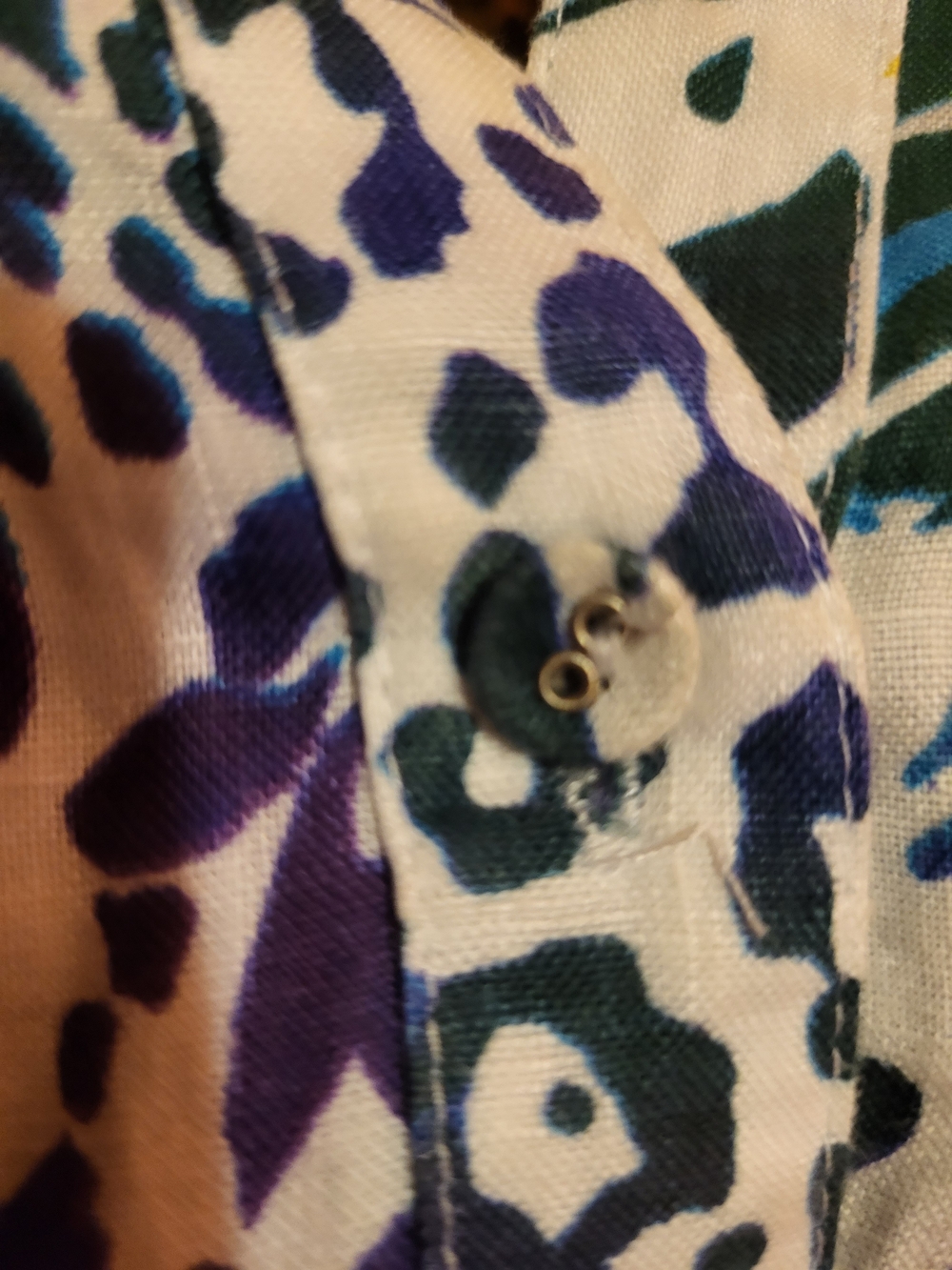 Richard Malcom Women’s Multicolor Animal-Print Button Front Shirt - Picture 3 of 13